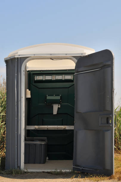 Porta potty rental for festivals in Terre Du Lac, MO